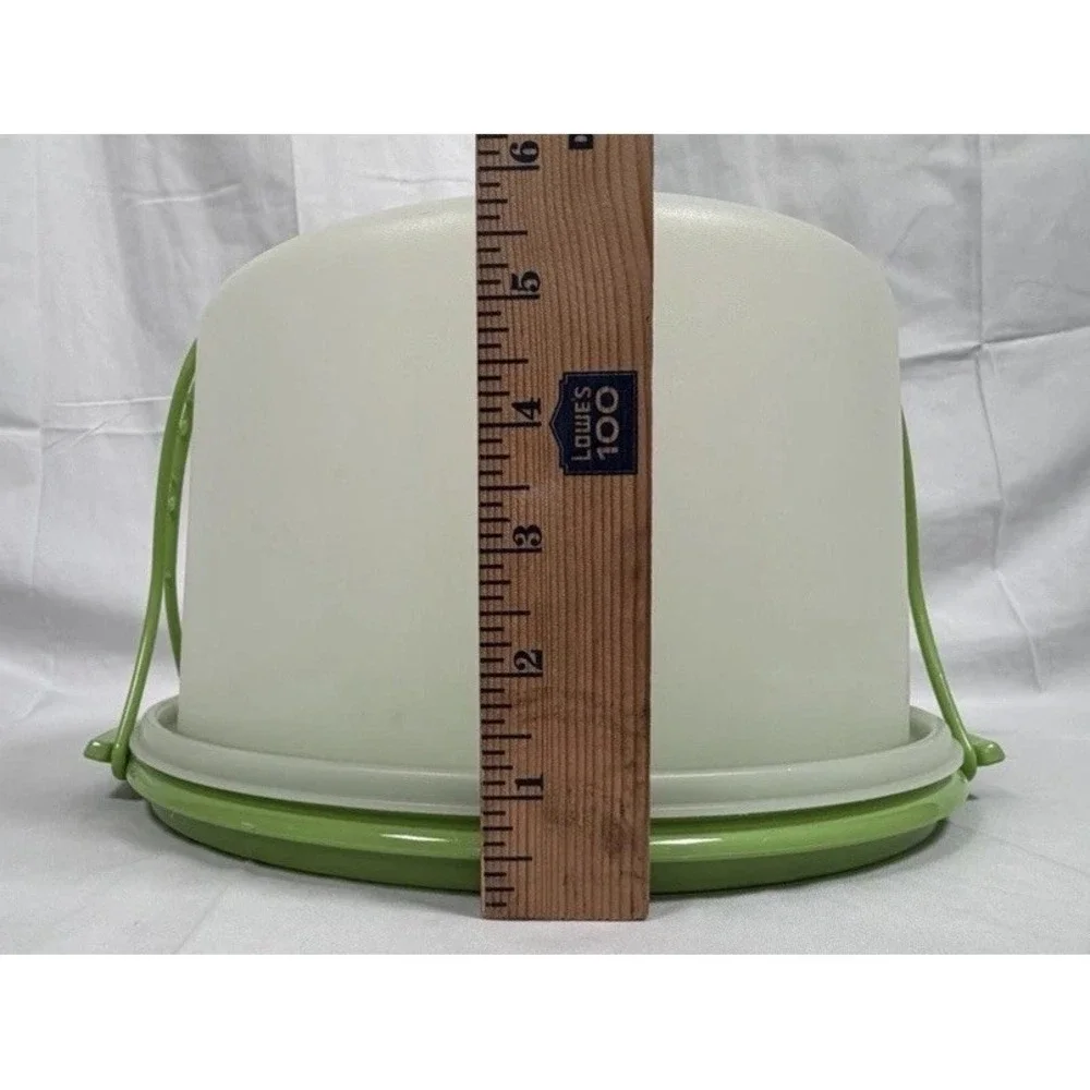 Vintage TUPPERWARE Layered Cake Carrier 9